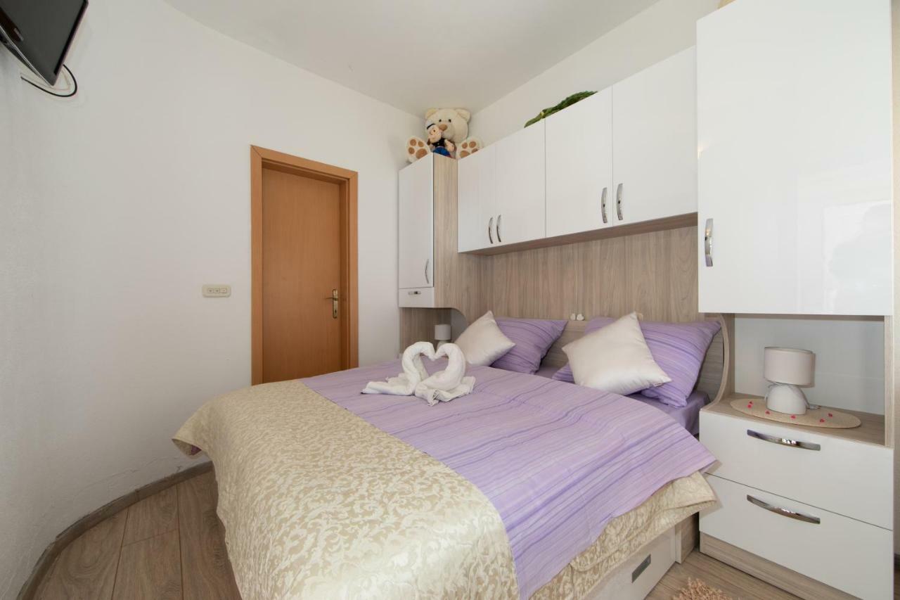 Ferienwohnung David I Rino Brela Exterior foto